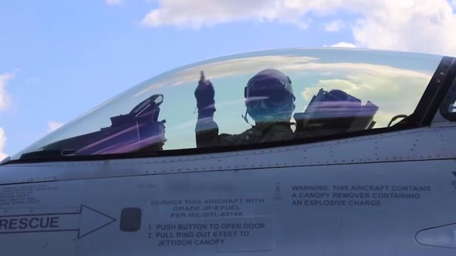 2024-09-03
烏克蘭在 F-16 交付之前已經損失了最優秀的飛行員 ...