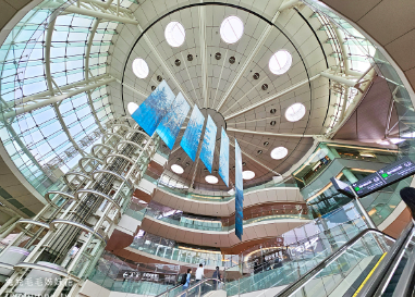 2025-11-28	
日本 ~ 羽田機場 2 號航廈的廁所沖水不暢，導致 70% 的廁所無法使用 ...